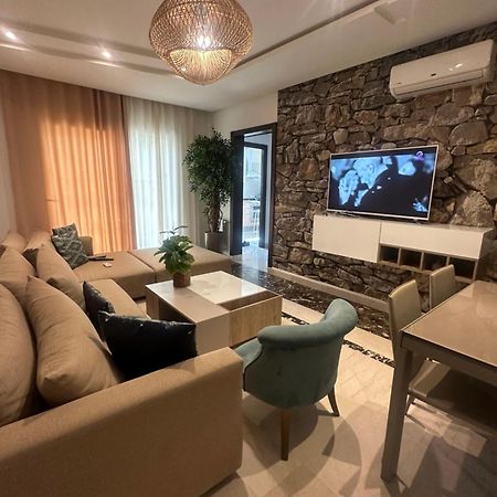 Appartamento apparemment très chic au jardins de carthage Tunisi Esterno foto