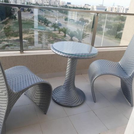 Appartamento apparemment très chic au jardins de carthage Tunisi Esterno foto