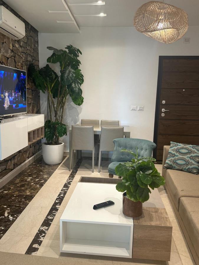 Appartamento apparemment très chic au jardins de carthage Tunisi Esterno foto